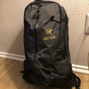 ARC’TERYX Daypack.